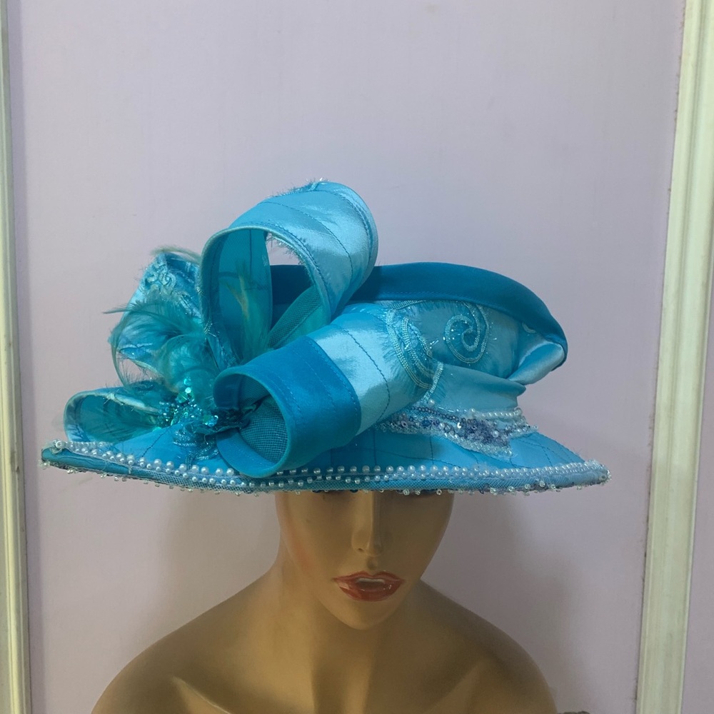 Elegant Blue Women's Hat

OD3 0226